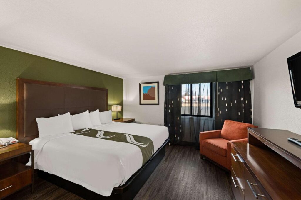 Quality Inn & Suites near I-480 and I-29 - Image 6
