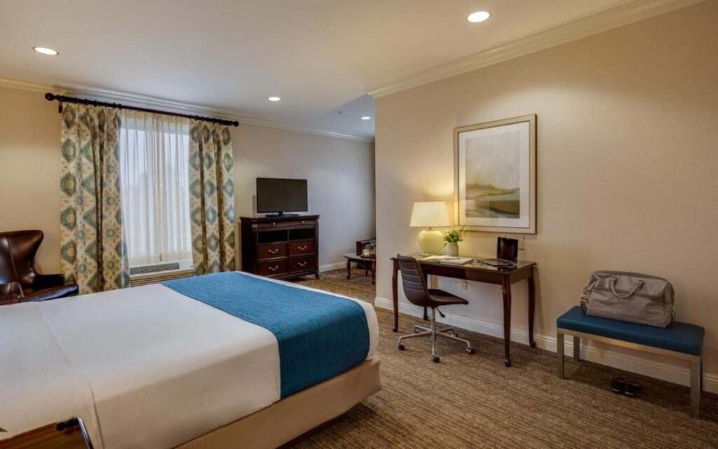 Ayres Hotel Fountain Valley - Huntington Beach - Image 6