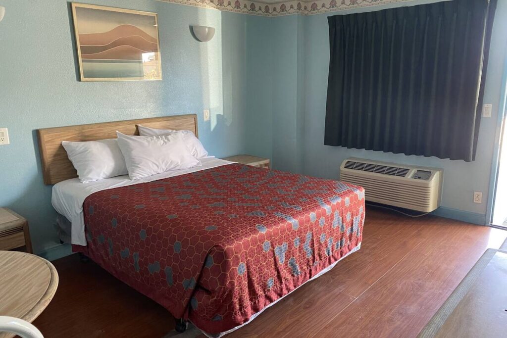 Chester Inn Motel - Image 4