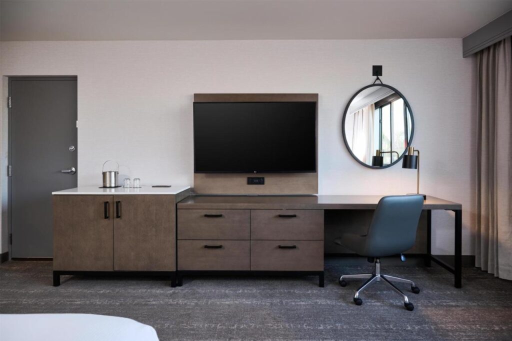 Doubletree by Hilton Buena Park - Image 3