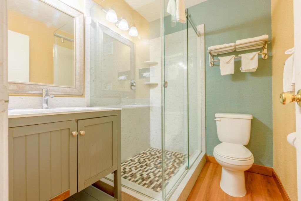 Hotel Avenida - Oceanside Camp Pendleton - Image 6