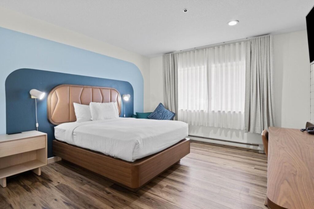 Adobe Resort - Image 6