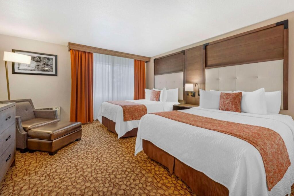 Best Western Plus Mill Creek Inn - Image 6