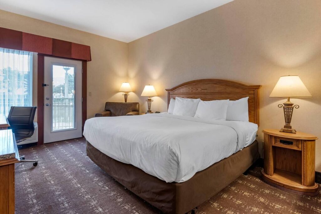 Kathryn Riverfront Inn, an Ascend Collection Hotel - Image 5