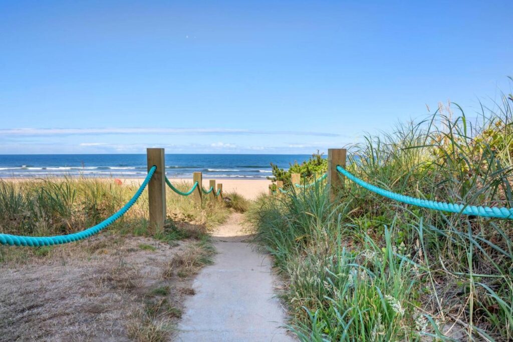 Lincoln Sands Oceanfront Resort, an Ascend Collection Hotel - Image 3