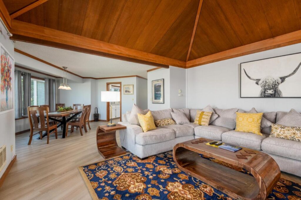 Little Creek Cove Beach Resort - Image 5