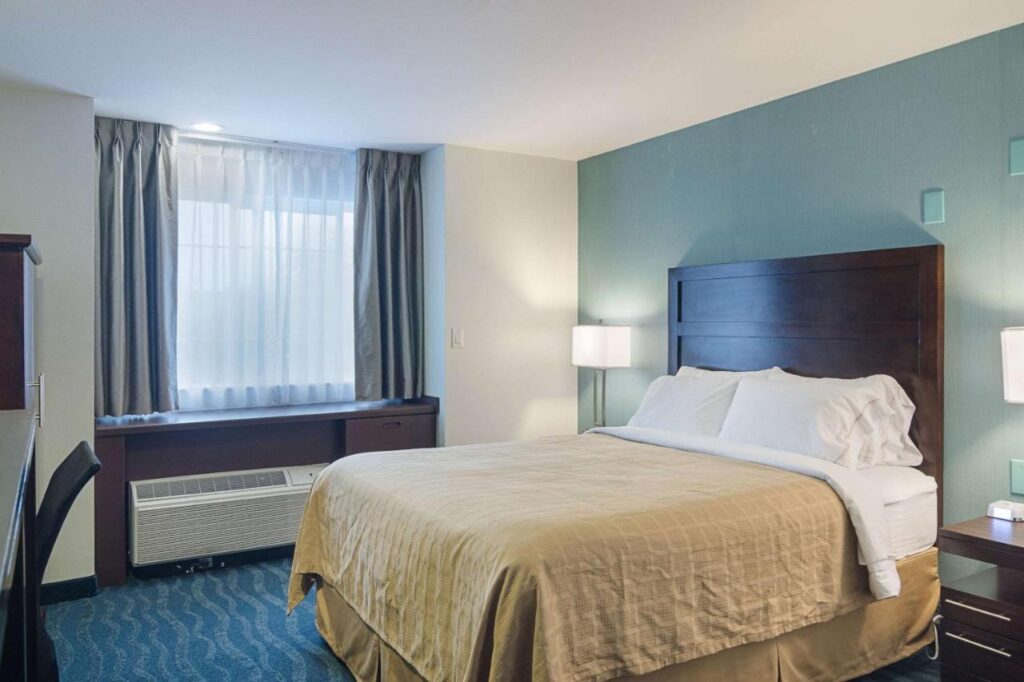 Quality Inn Seaside - Image 5