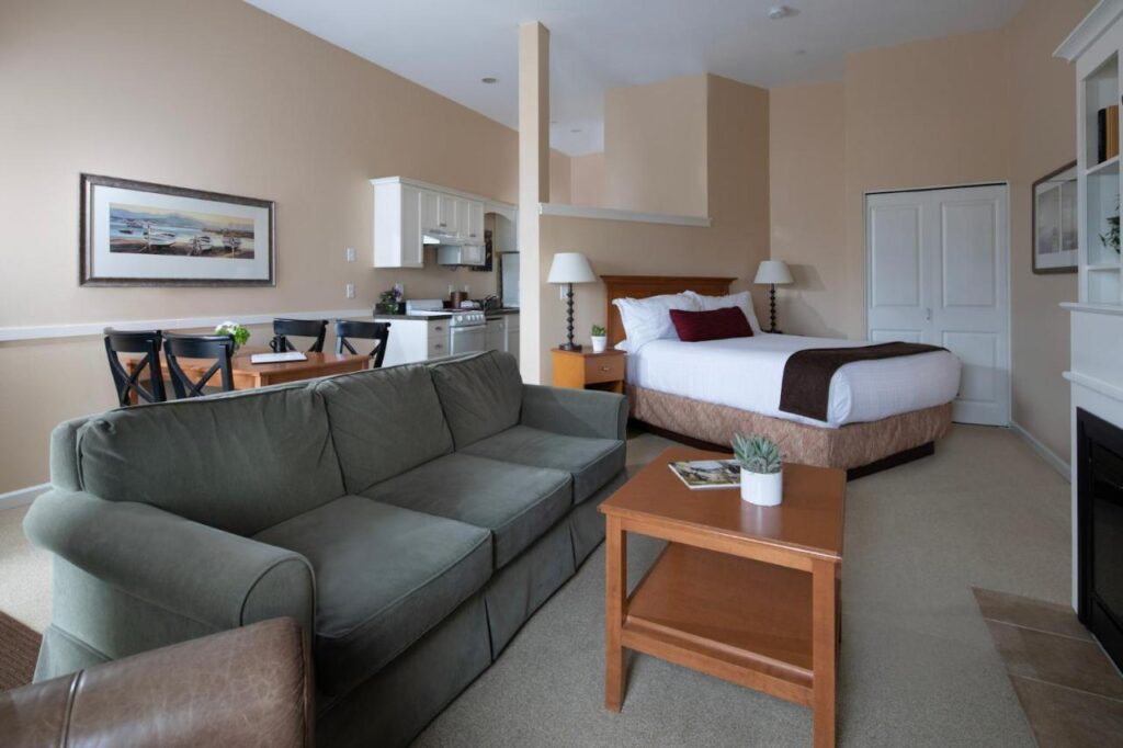 Rivertide Suites - Image 3