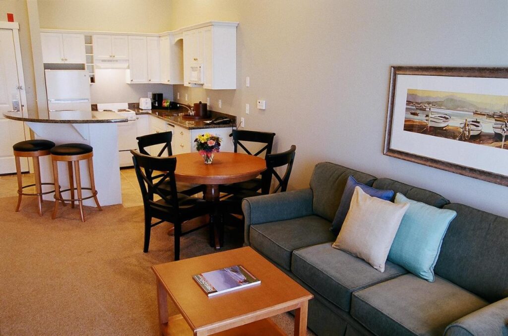 Rivertide Suites - Image 6