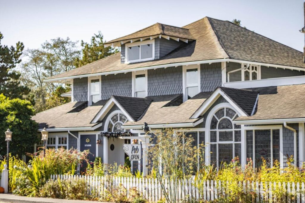 Shelburne Hotel - Image 1