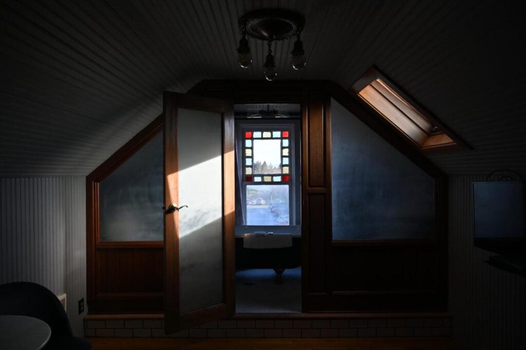 Shelburne Hotel - Image 4
