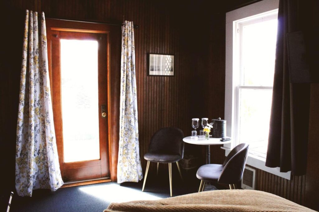 Shelburne Hotel - Image 5