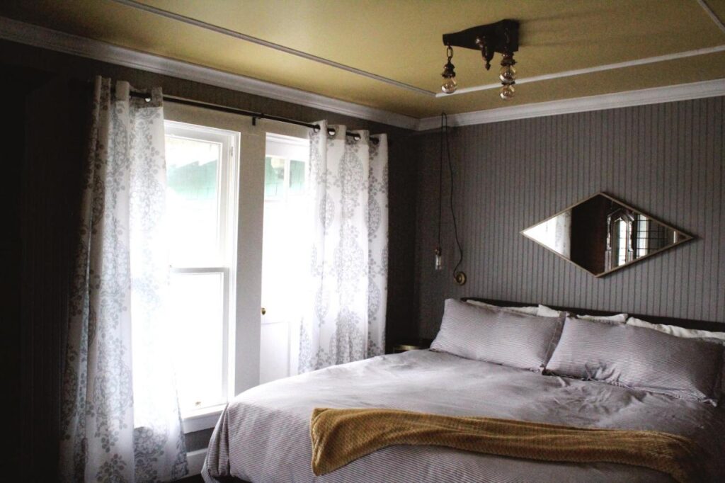 Shelburne Hotel - Image 6