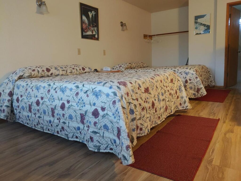 The Dublin House Motel - Image 6