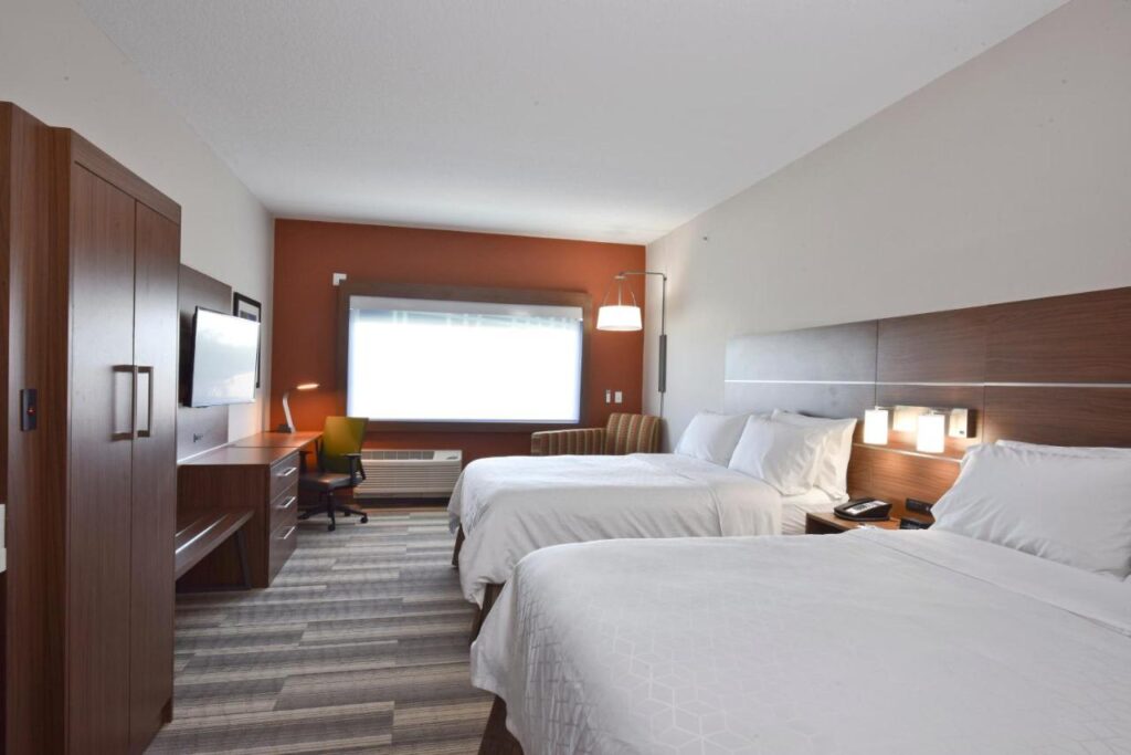 Holiday Inn Express & Suites - Orlando - Southeast by IHG - Image 2
