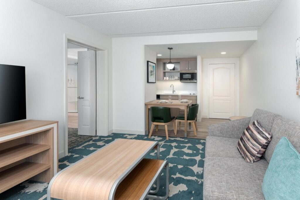 Homewood Suites by Hilton Orlando-Nearest to Universal Studios - Image 4