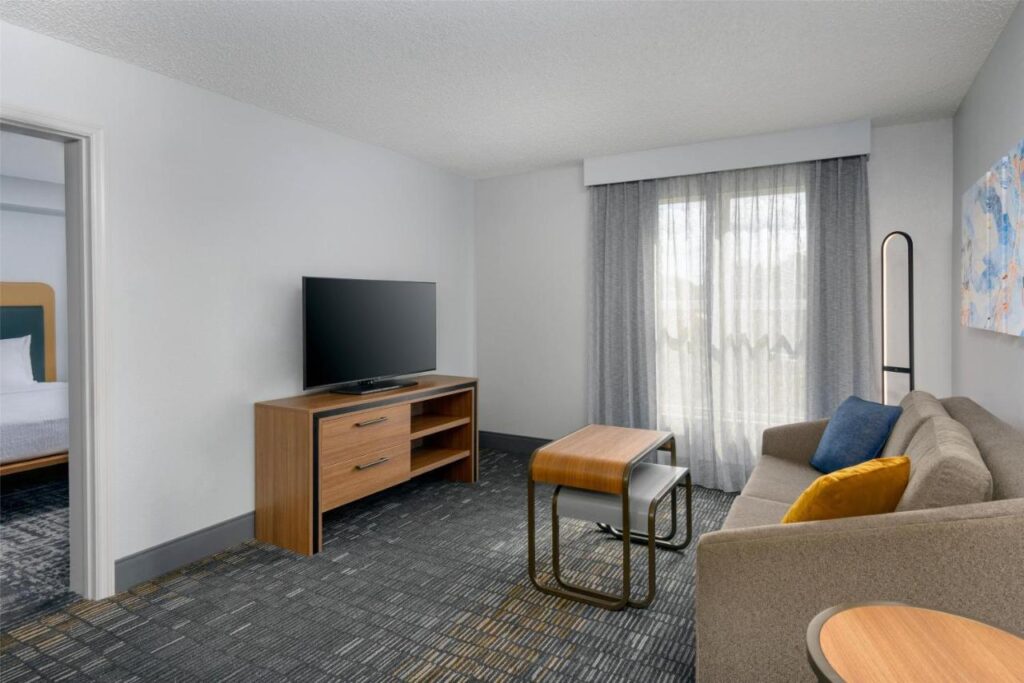 Homewood Suites by Hilton Orlando-UCF Area - Image 2