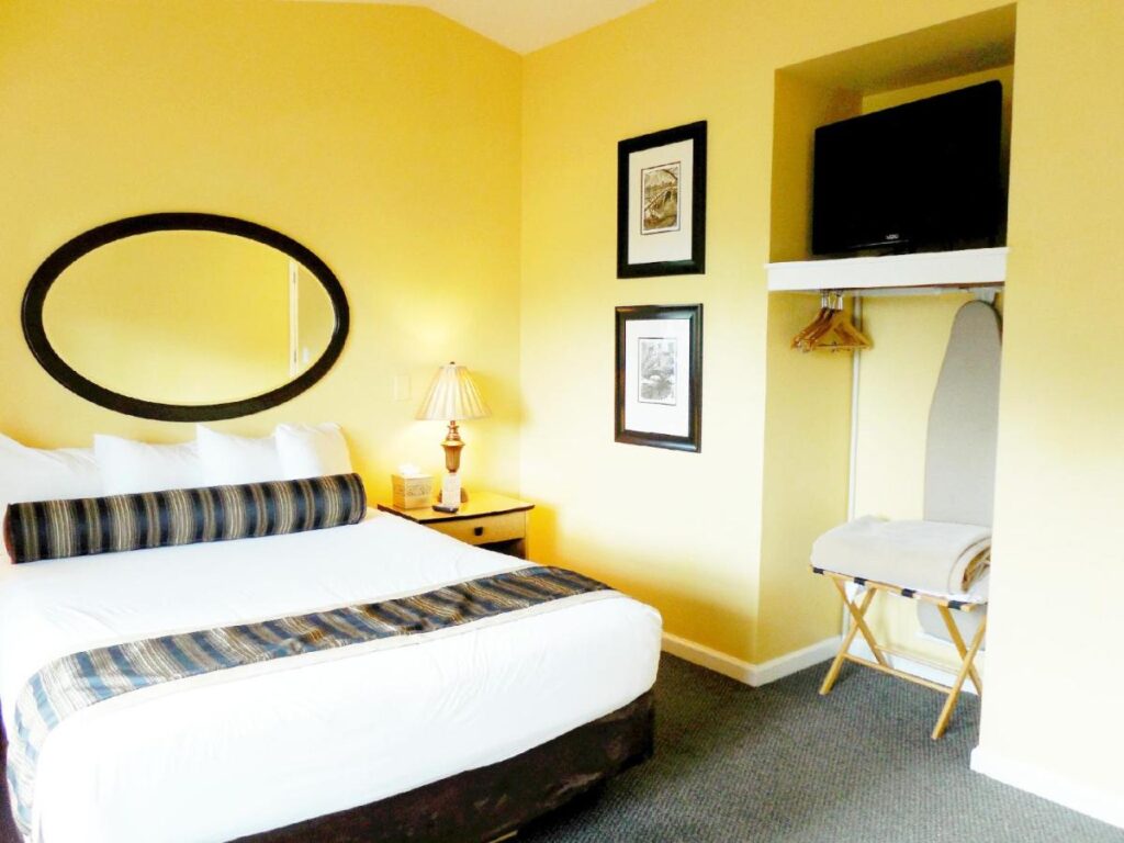 Sea Breeze Inn - Pacific Grove - Image 2