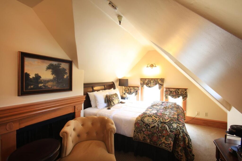 The Charles Pacific Grove - Image 5
