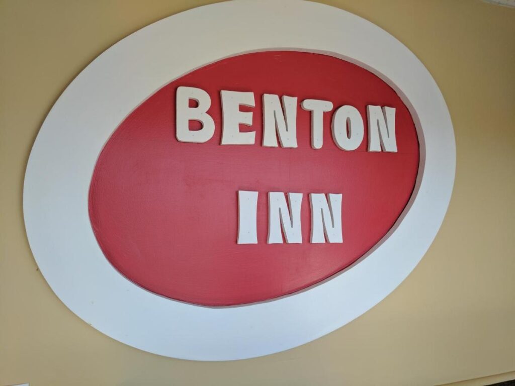 Benton Inn - Image 1