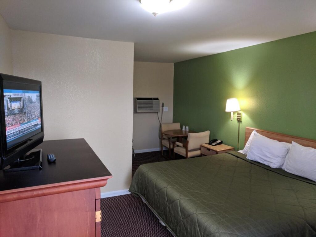 Benton Inn - Image 2