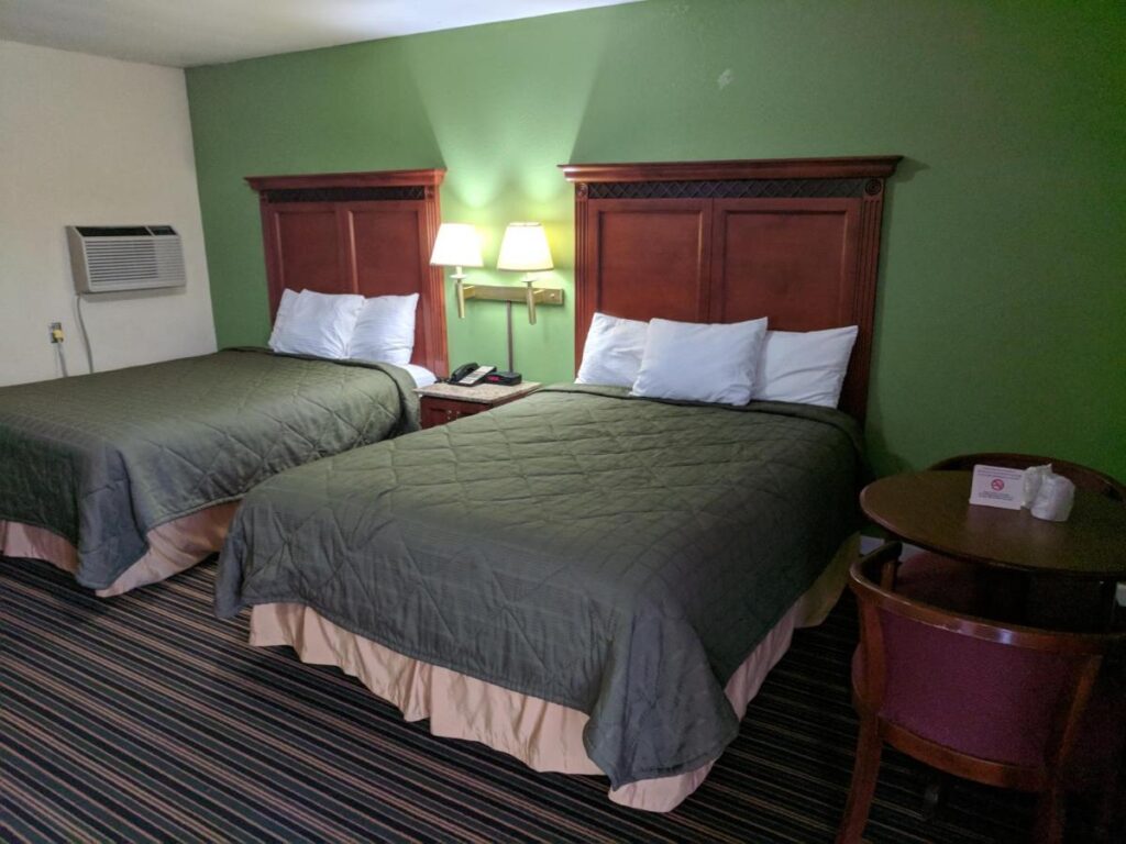 Benton Inn - Image 4