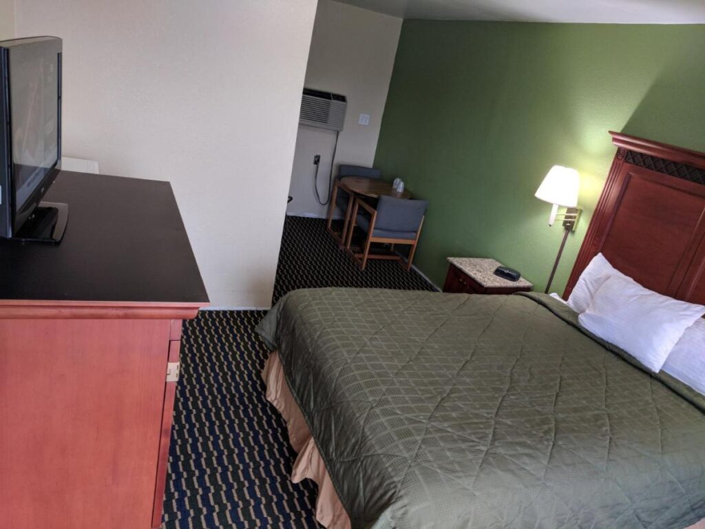 Benton Inn - Image 6