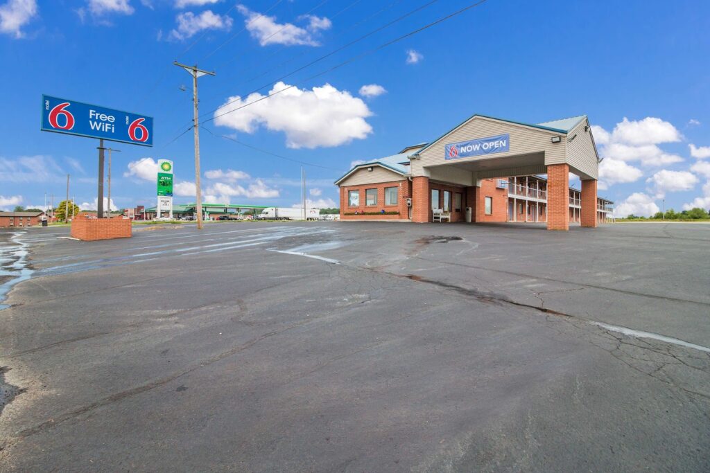 Motel 6-Metropolis, IL - Image 5