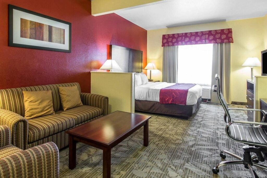 Comfort Suites Palm Desert I-10 - Image 3