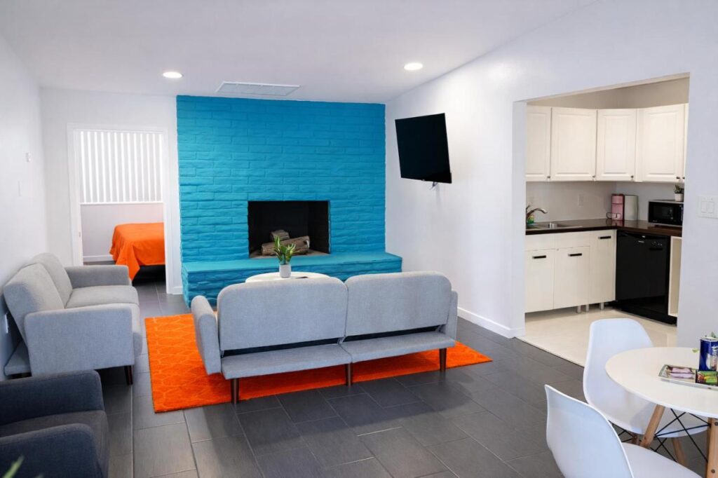 Mod Palm Desert - Image 4