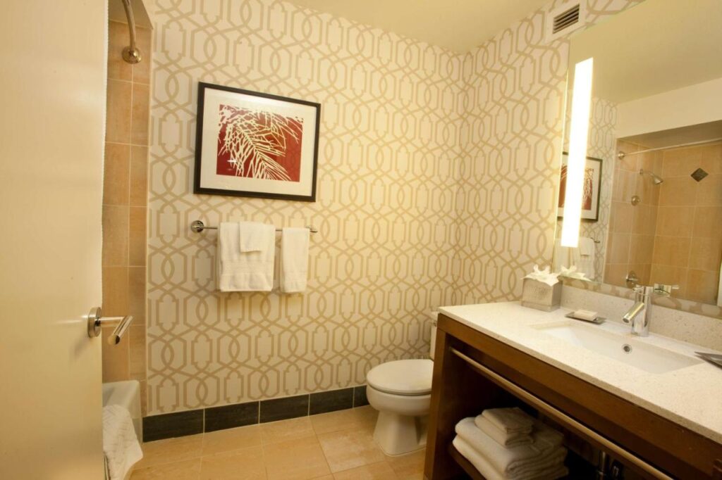 Hilton Palm Springs - Image 3
