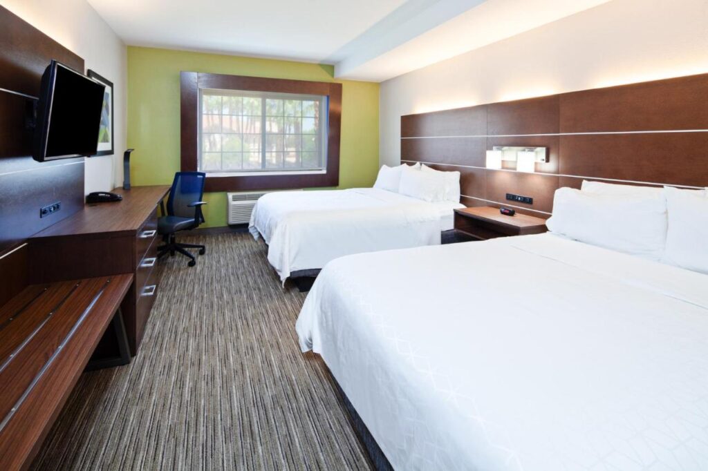 Holiday Inn Express & Suites Rancho Mirage - Palm Spgs Area by IHG - Image 2