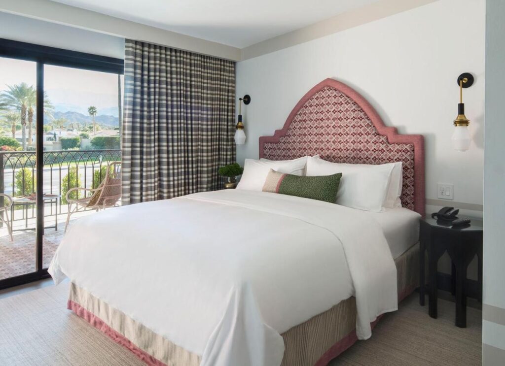Sands Hotel and Spa - Image 2