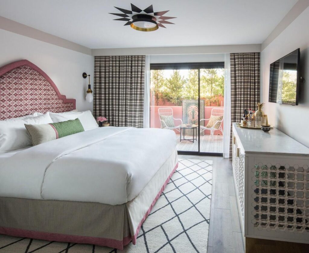 Sands Hotel and Spa - Image 4