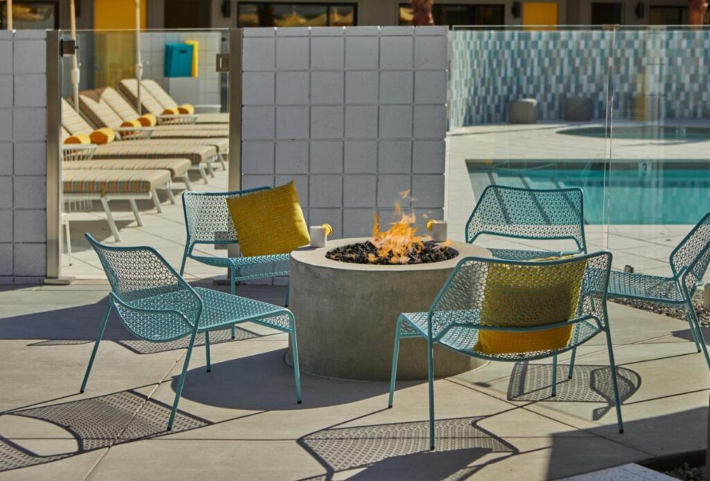 Twin Palms Resort - A Gay Men's Resort - Image 3
