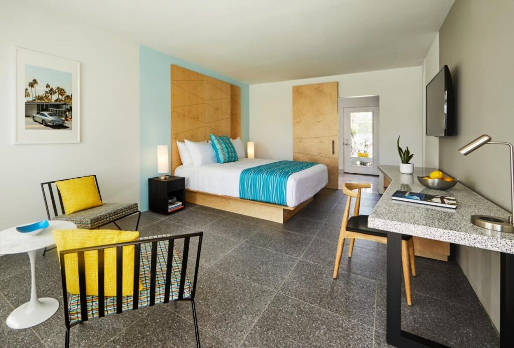 Twin Palms Resort - A Gay Men's Resort - Image 4