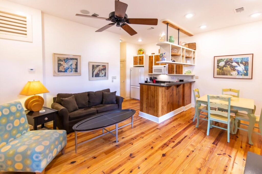 Hibiscus Coffee & Guesthouse - Image 2