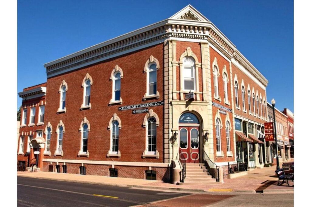 Cornerstone Inn - Image 1