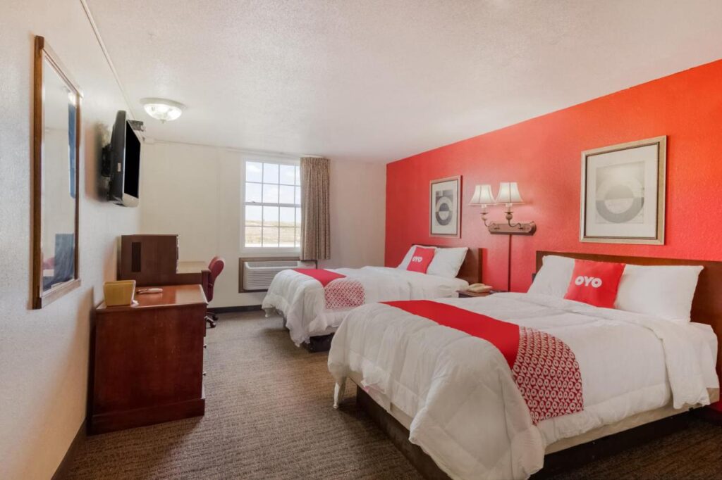 OYO Hotel Morton East Peoria I-74 - Image 6