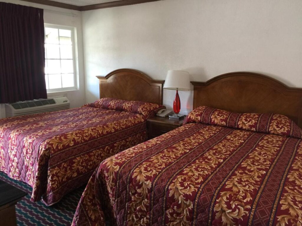 Buckboard Motel - Image 3