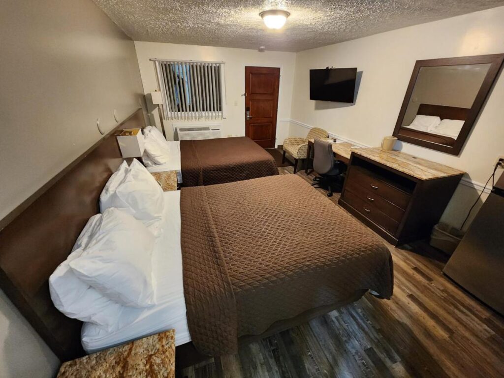 Jefferson Hills Motel - Image 4