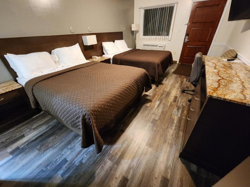 Jefferson Hills Motel - Image 5