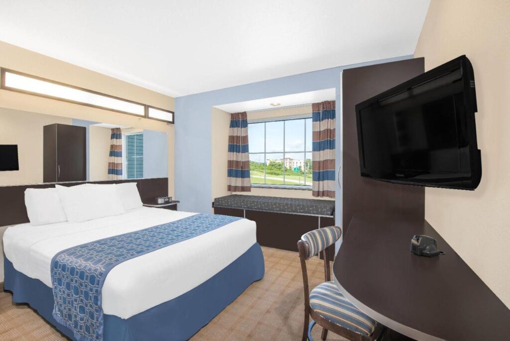 Microtel Inn & Suites by Wyndham Waynesburg - Image 2