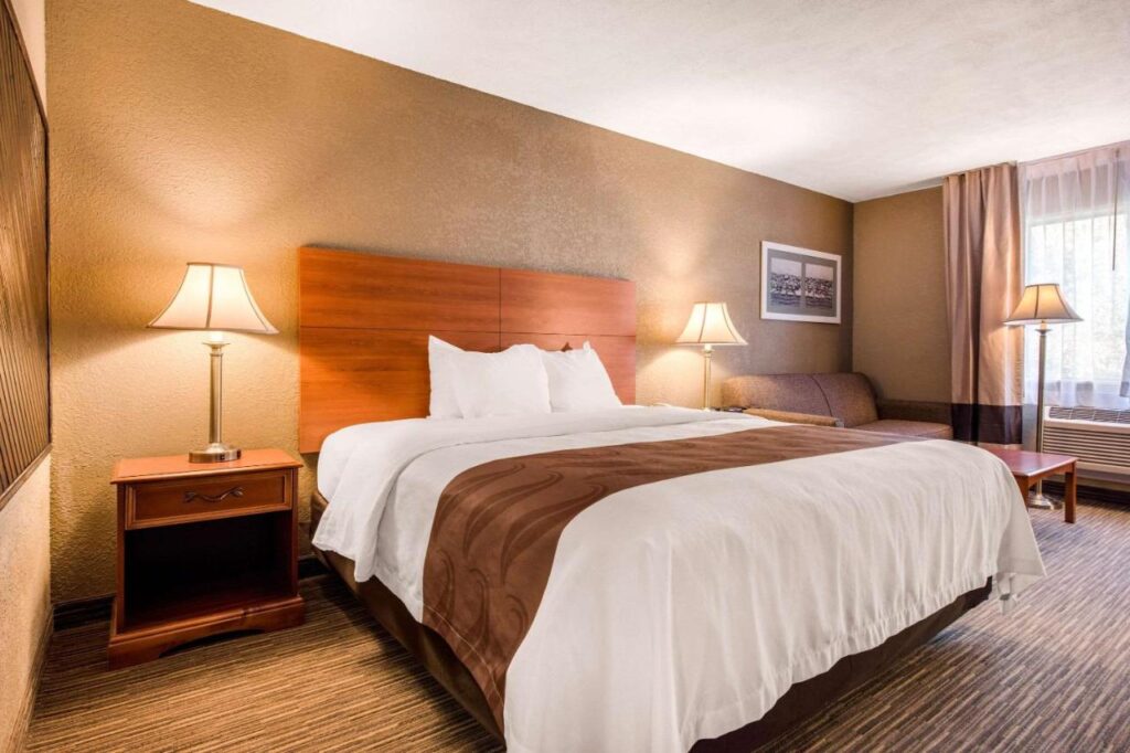 Quality Inn & Suites New Castle - Image 5