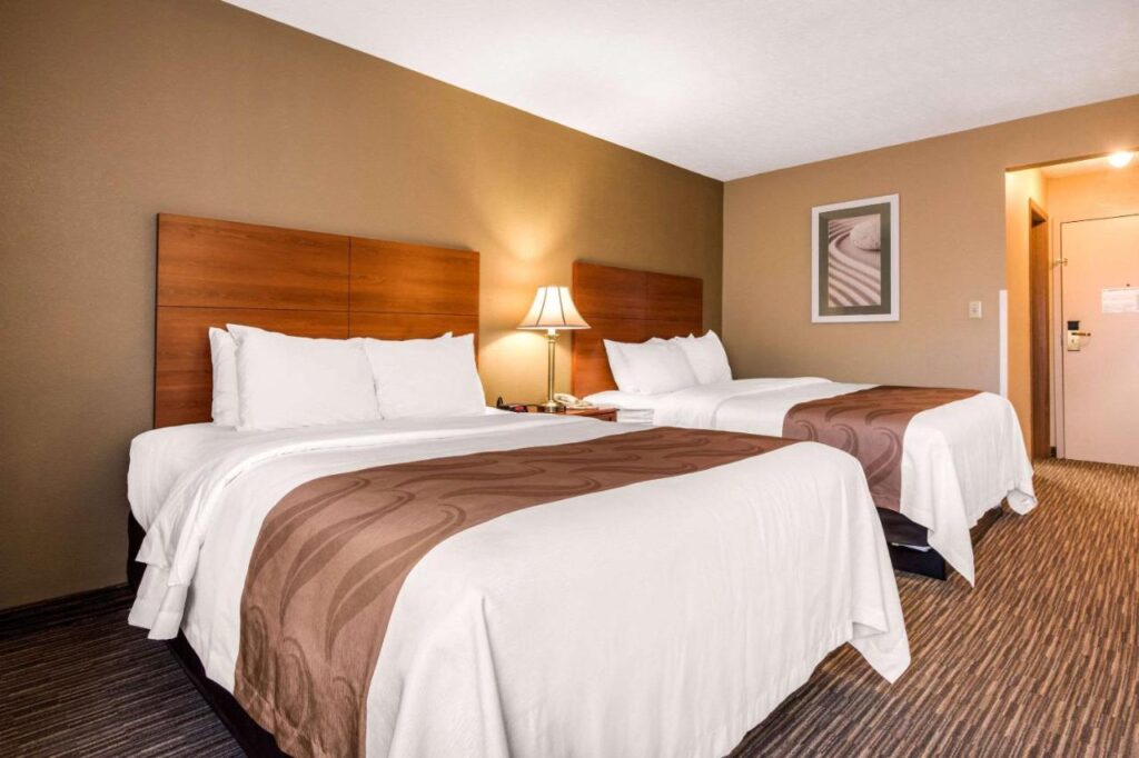Quality Inn & Suites New Castle - Image 6