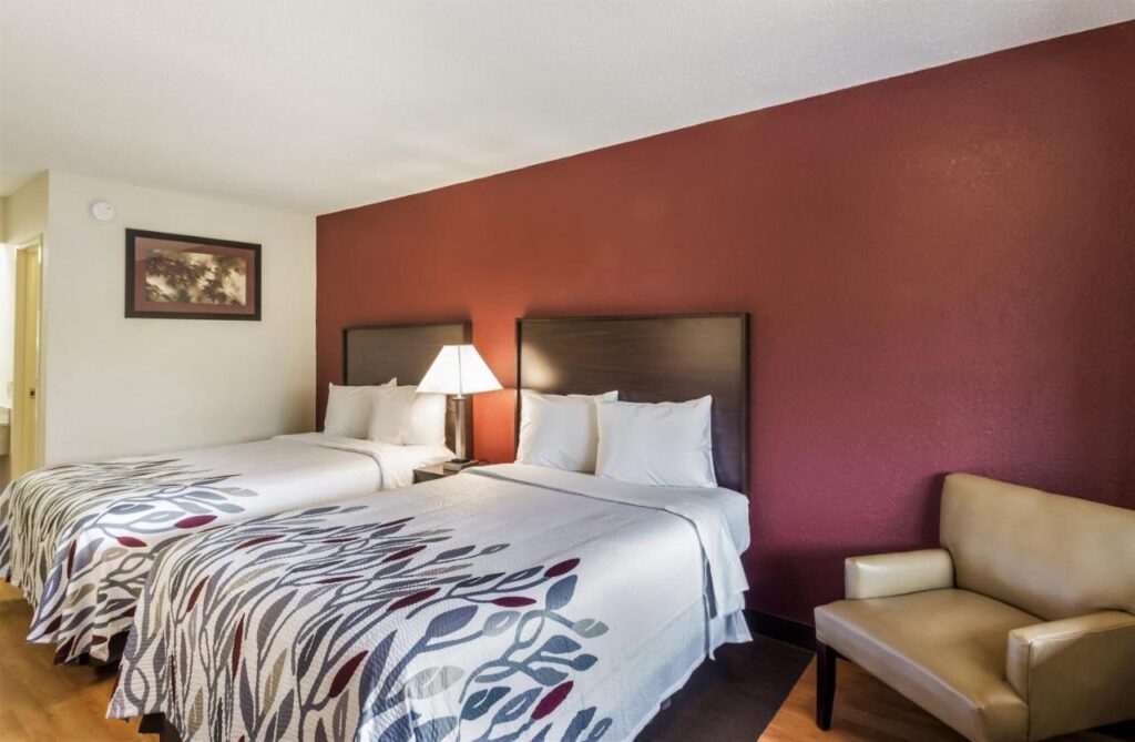 Red Roof Inn Washington, PA - Image 3