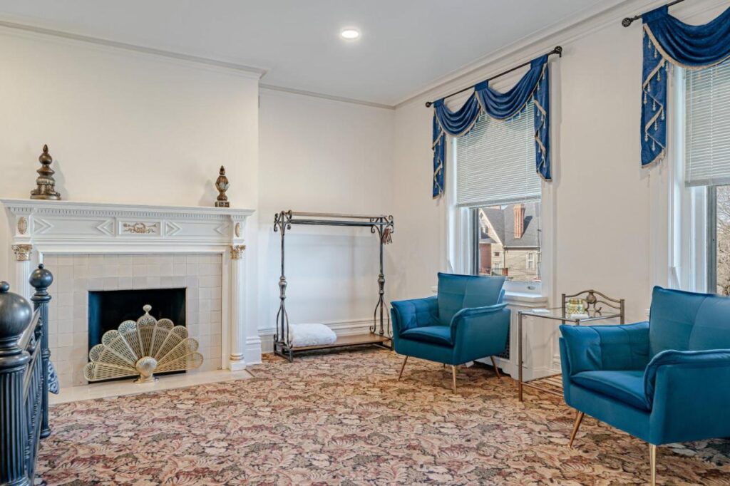 The Grandeur Estate - Image 6
