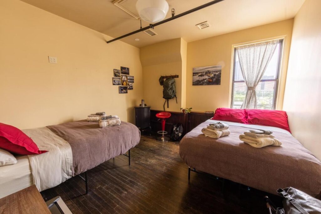 Traveler's Rest Hotel - Image 2