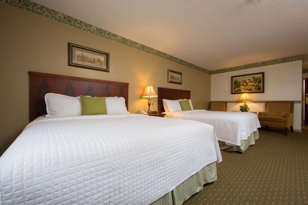 Villa Roma Resort and Conference Center - Image 2