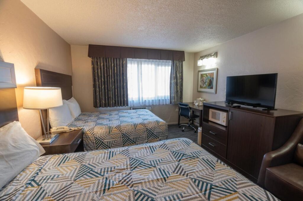 Eastside Lodge - Image 3